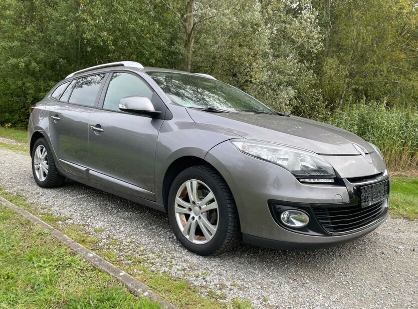 Renault Megane 129.000 km 4.490 € Bremen 28197
