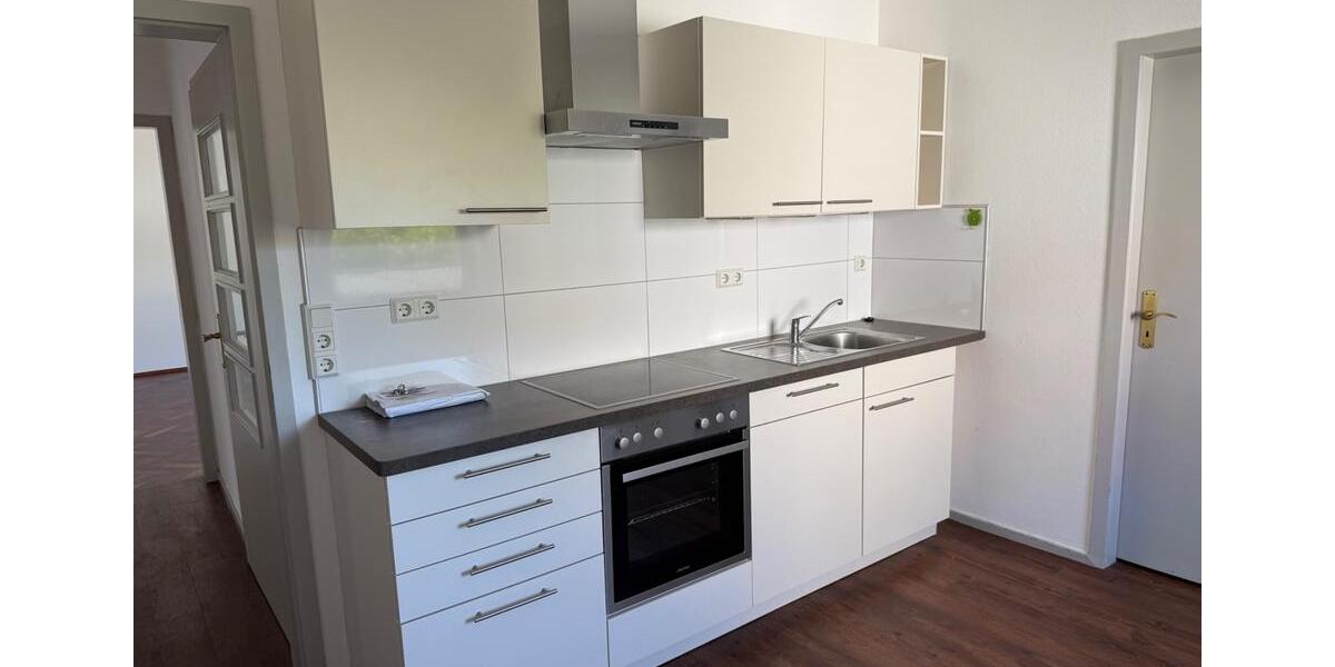 Etagenwohnung Bad Wildungen - 3 Zimmer, 100 m&sup2;, 750&euro; | Angebot:26393182