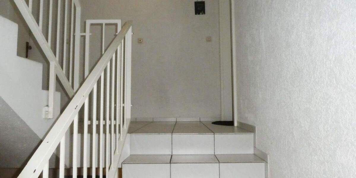 Etagenwohnung Brachttal Hellstein - 5 Zimmer, 136 m&sup2;, 290.000&euro; | Angebot:25704438