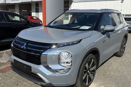 Mitsubishi Plug-in Hybrid Outlander 5.000 km 51.480 &euro; Braunschweig 38126