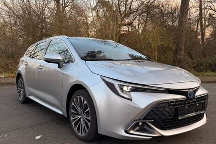 Toyota Corolla 68.000 km 24.800 &euro; Butzbach 35510