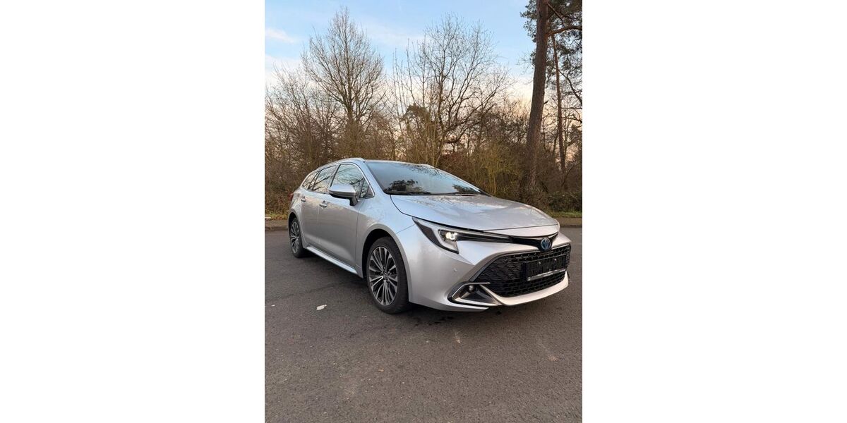 Toyota Corolla 68.000 km 24.800 &euro; Butzbach 35510