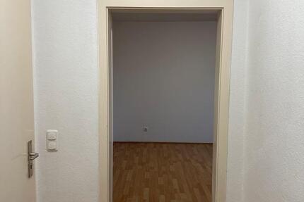 Charmante 1-Zimmer-Dachgeschoßwohnung mit Stellplatz!