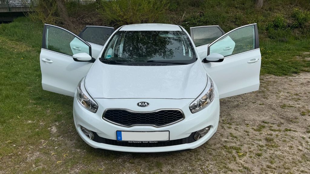 Kia ceed / Ceed 109.000 km 5.700 &euro; Allershausen 85391