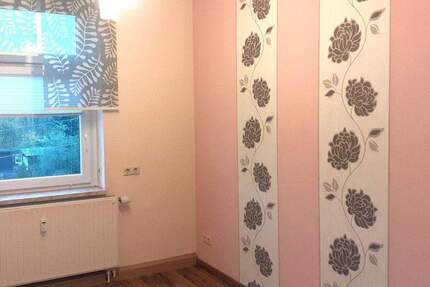 SCHÖNE 5-Raum-Wohnung 1.OG - 109 qm - Nähe Augustusburg, viele Abstellräume, Garten, Garage 5 zimmer