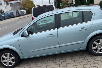 Opel Astra 169.000 km 2.490 € Worms 67551