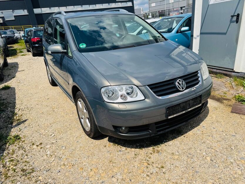 VW Touran 249.000 km 1.699 € Filderstadt 70794