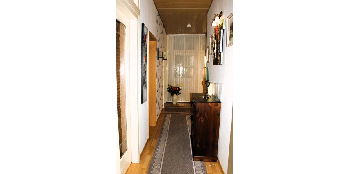 Terrassenwohnung Genthin - 4 Zimmer, 120 m&sup2;, 70.000&euro; | Angebot:25993826