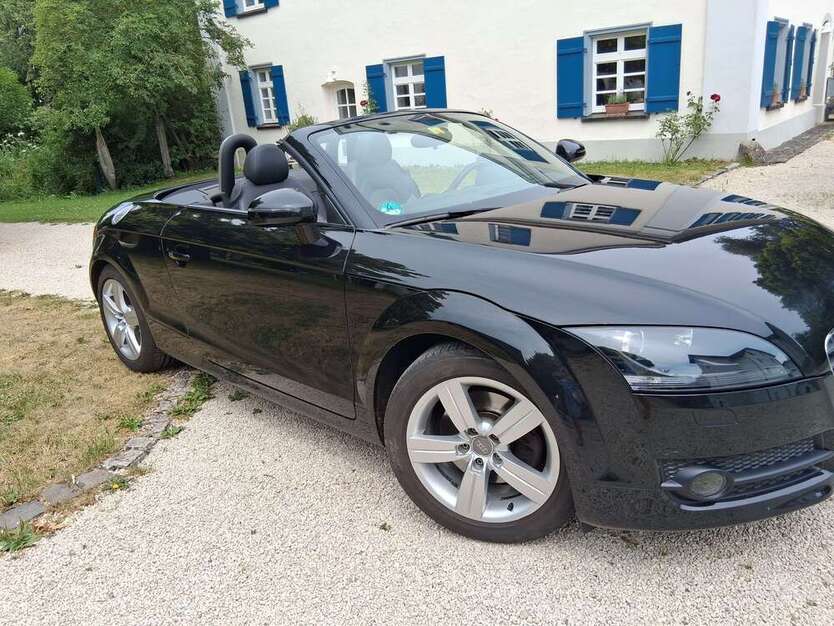 TT