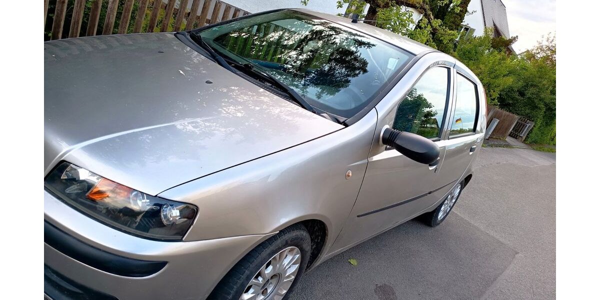 Fiat Punto 104.000 km 900 &euro; Schrobenhausen 86529