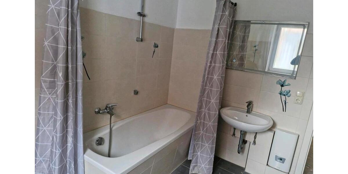 Etagenwohnung Hallstadt - 4 Zimmer, 130 m&sup2;, 1.200&euro; | Angebot:26236118