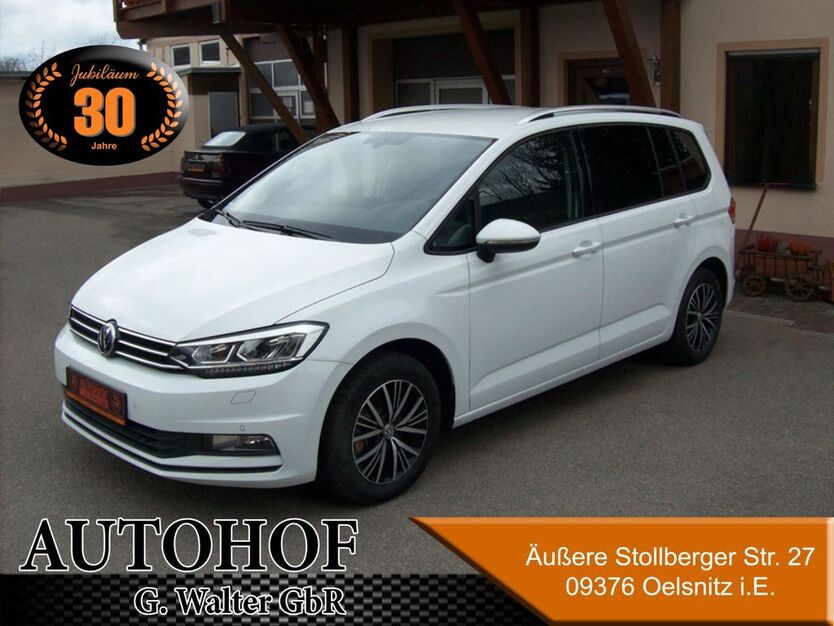 VW Touran 131.000 km 17.999 € Oelsnitz i.E. 09376