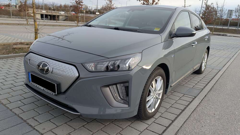 Hyundai IONIQ 59.000 km 16.900 &euro; Regensburg 93049