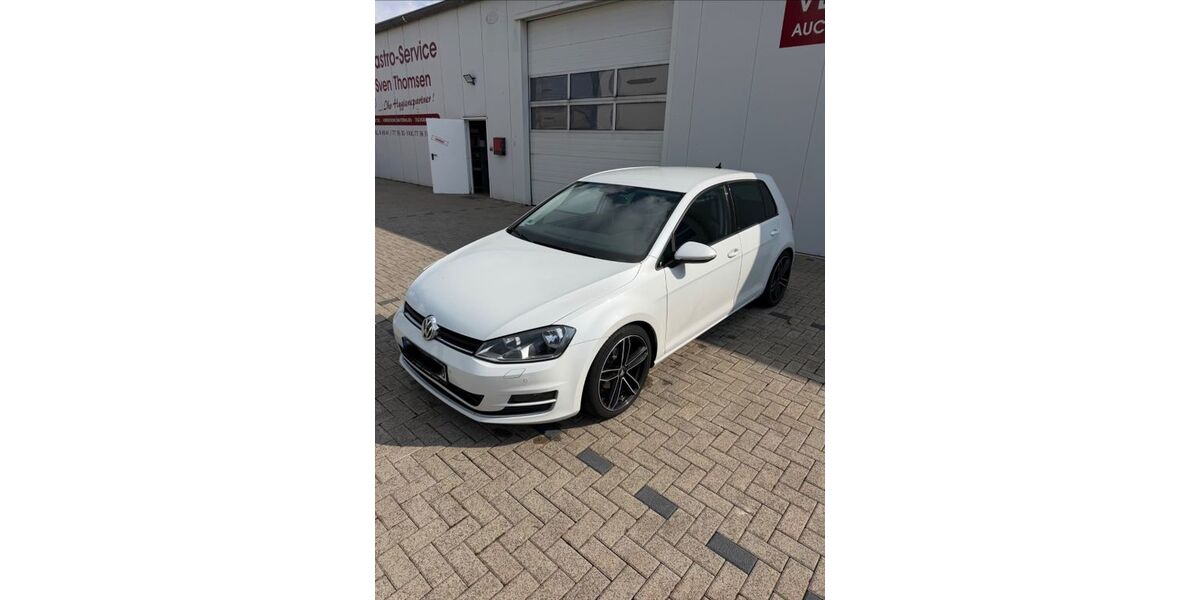 VW Golf 140.000 km 9.400 &euro; Husum 25813
