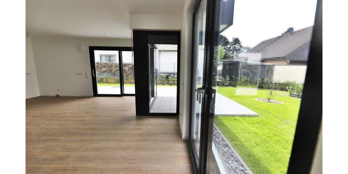 Etagenwohnung Lage - 2 Zimmer, 75 m&sup2;, 1.060&euro; | Angebot:25154043