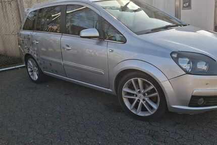 Opel Zafira 162.000 km 2.099 &euro; Hilden 40721