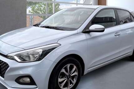 Hyundai i20 92.500 km 10.490 &euro; Andernach 56626