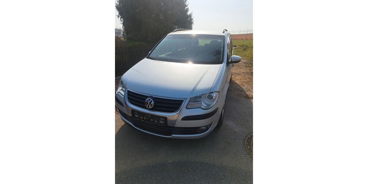 VW Touran 216.417 km 2.900 &euro; Siegenburg 93354