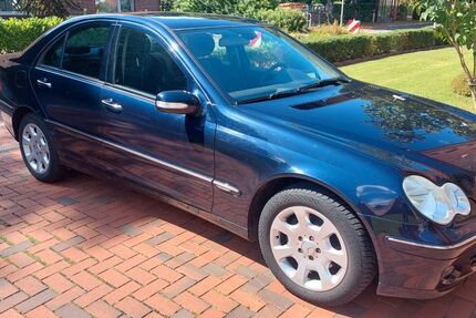 Mercedes-Benz C 180 151.000 km 3.200 &euro; Neukamperfehn 26835