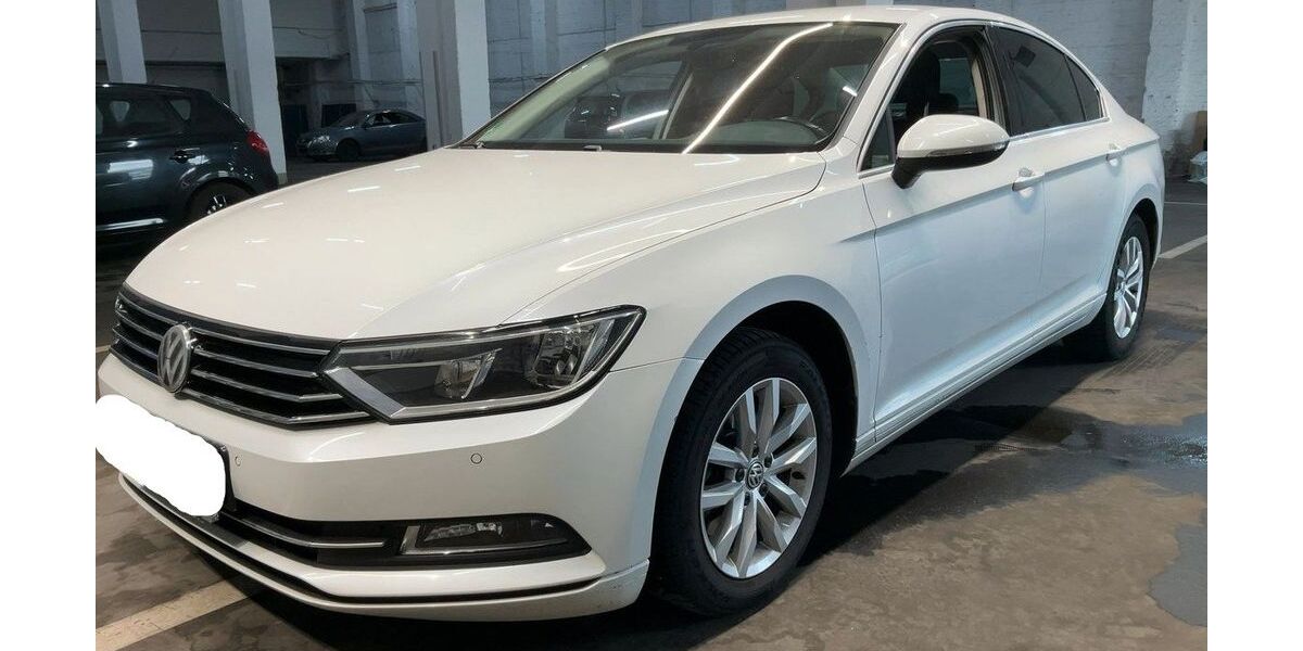VW Passat 147.067 km 6.000 &euro; Bühl 77815