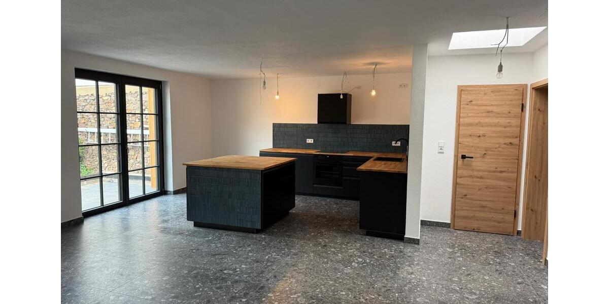 Terrassenwohnung Geisenheim - 4 Zimmer, 150 m&sup2;, 2.300&euro; | Angebot:26646552