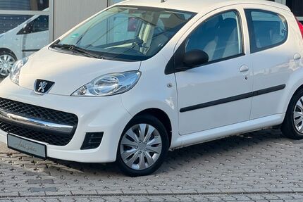 Peugeot 107 111.215 km 3.399 &euro; Pfinztal 76327