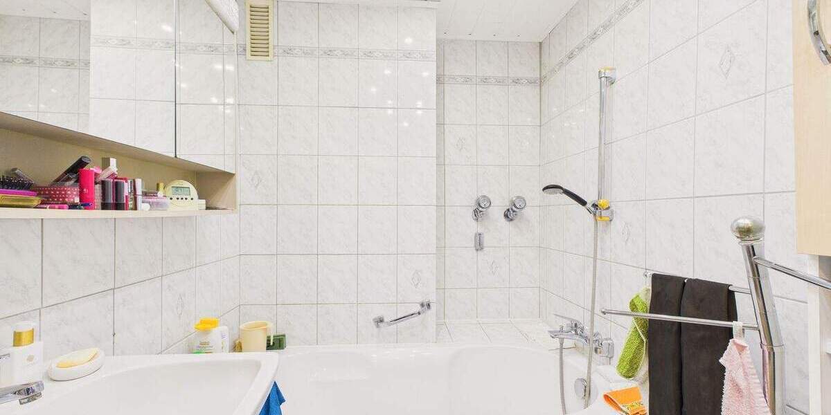 Etagenwohnung Brühl - 3 Zimmer, 85 m&sup2;, 185.000&euro; | Angebot:25374399