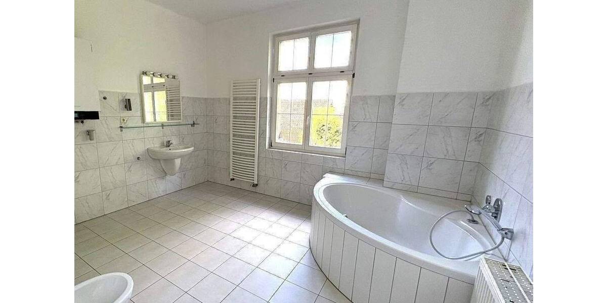 Etagenwohnung Eisenach - 5 Zimmer, 168 m&sup2;, 339.000&euro; | Angebot:26826207