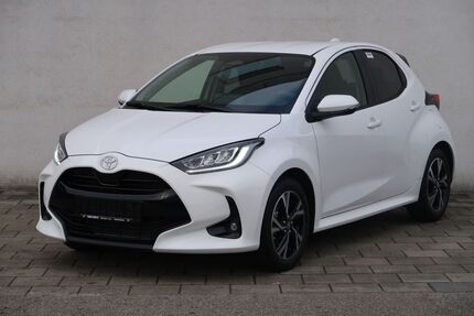 Toyota Yaris 7.500 km 22.330 &euro; Mühldorf 84453