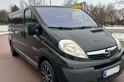 Opel Vivaro 185.000 km 10.000 &euro; Sangerhausen 06526