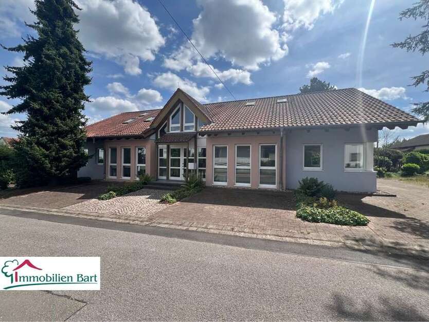 Büro in Wadern 1.750 € 299 m²