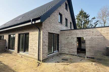 Haus Bocholt Suderwick - 4 Zimmer, 141 m&sup2;, 1.550&euro; | Angebot:25837522