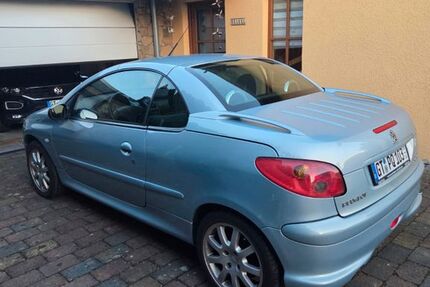 Peugeot 206 199.000 km 2.400 &euro; Stukenbrock 33758