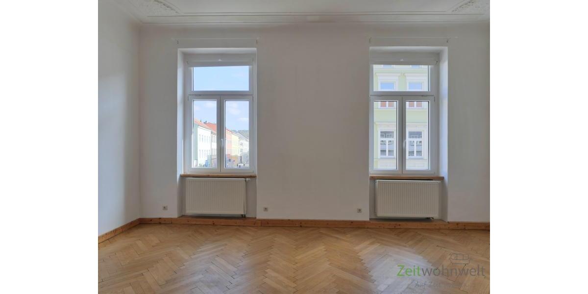 (12403_01) MGN: helle 2-Raum-Wohnung mit Parkett, Holzdielung, Stuckdecken, Balkon und Einbauküche in der Innenstadt - Etagenwohnung Meiningen | Angebot:25343658