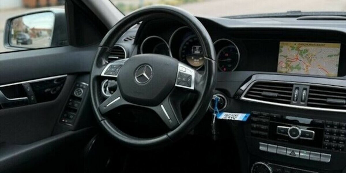 Mercedes-Benz C 200 CDI Limousine Elegance 1. Hand 89.900 km 10.990 &euro; Neckarsulm 74172
