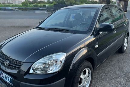 Kia Rio 145.000 km 2.600 &euro; Erlangen 91052