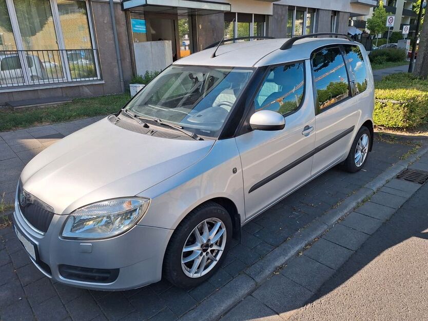 Skoda Roomster 128.000 km 4.900 € Frankfurt 60389