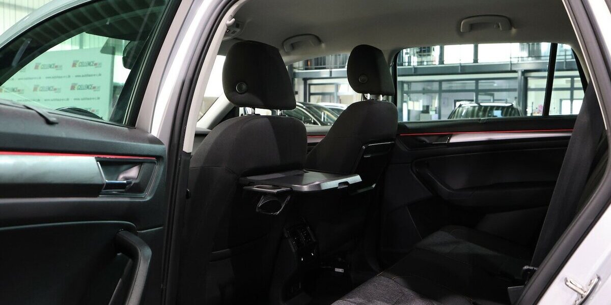 Skoda Kodiaq 1.5 TSI DSG CLEVER / LED / 1.HAND / NAVI+ 128.000 km 21.991 &euro; Hamm 59077