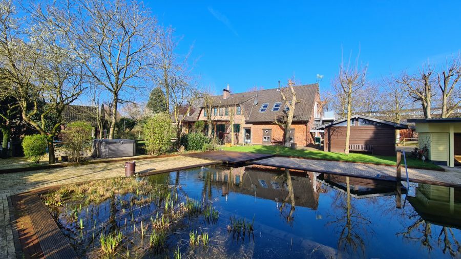 Provisionsfrei* Resthof 19000 qm Land 3 ETW 4 Ställe 1 Ha Wiese Pool Sauna Toplage 8 zimmer