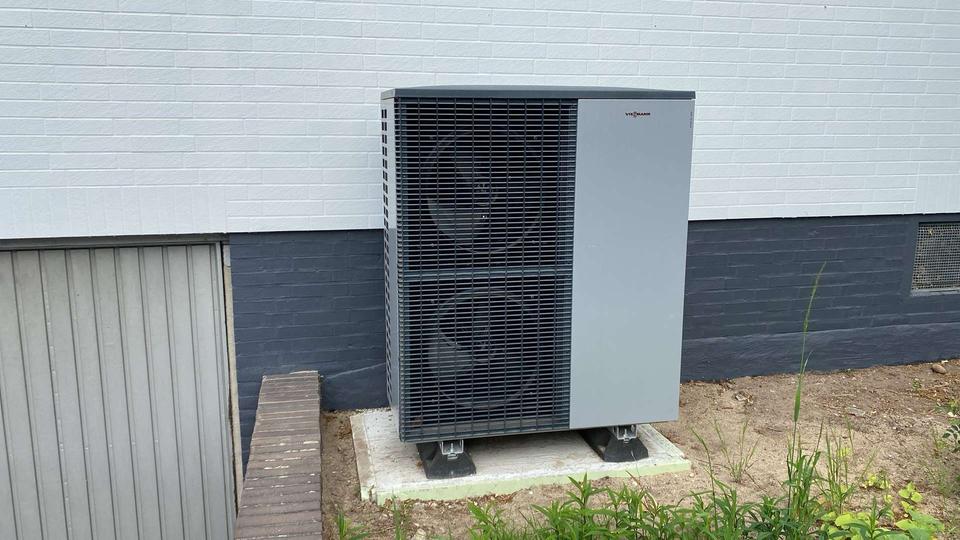 Modernisierte 4-Zi DG Wohnung 78 qm WF (Energieeffizienz B) 4 zimmer