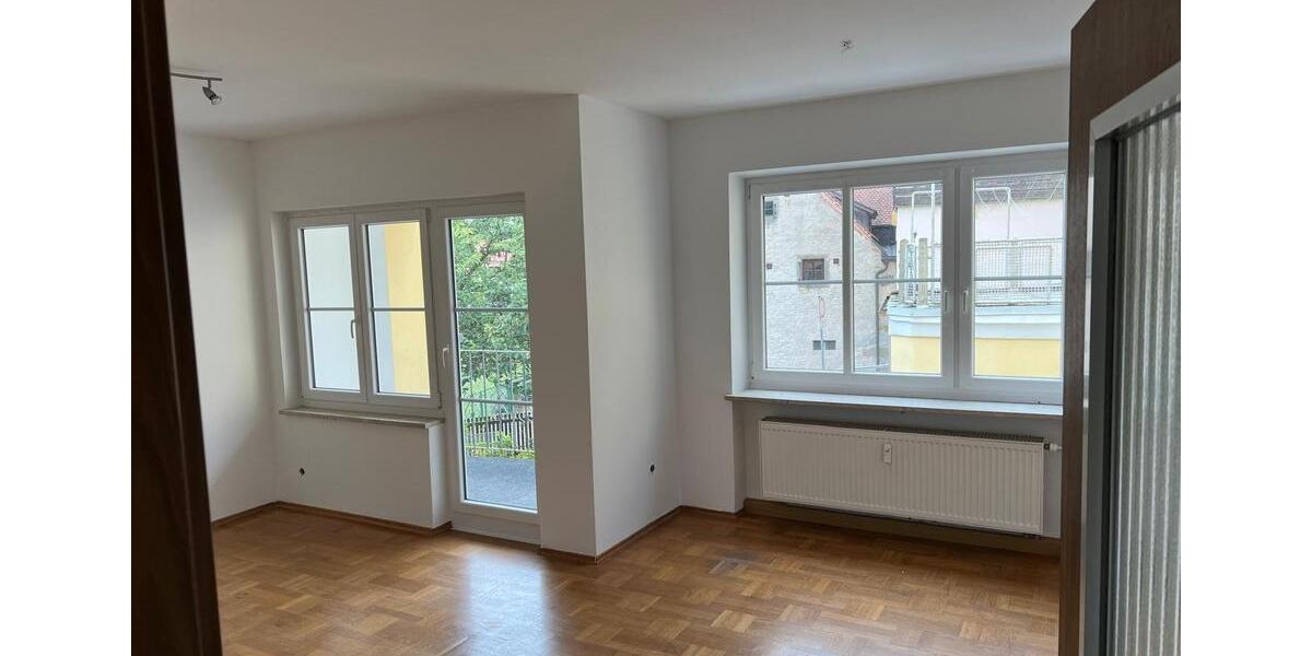 Etagenwohnung Windischeschenbach - 2.5 Zimmer, 55 m&sup2;, 440&euro; | Angebot:25516240