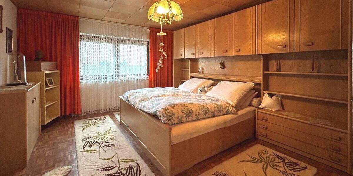 Einfamilienhaus Irlbach - 8 Zimmer, 190 m&sup2;, 289.000&euro; | Angebot:25674086