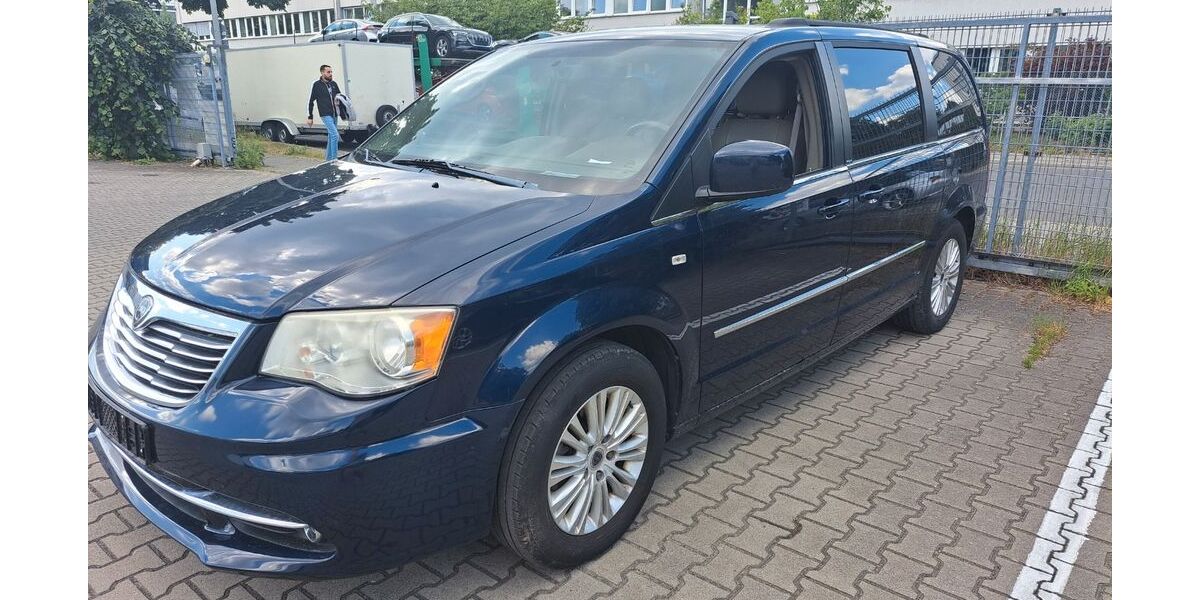 Lancia Voyager 240.000 km 6.200 &euro; Berlin 13627