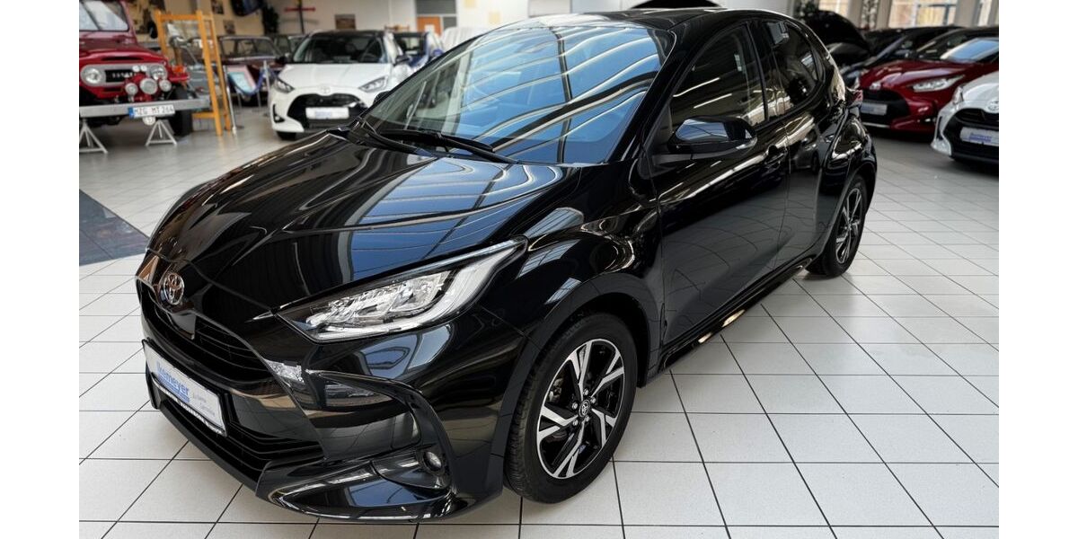 Toyota Yaris 14.695 km 19.490 &euro; Paderborn 33104
