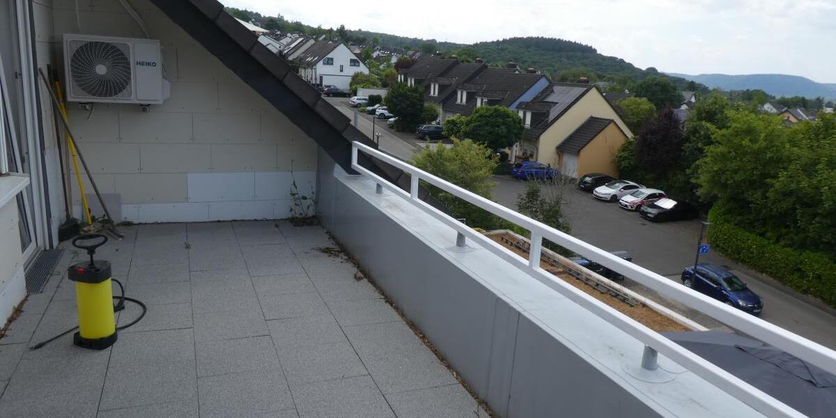 Attraktive Maisonettewohnung mit schöner Dachloggia und tollem Blick in Trier-Feyen - Dachgeschoßwohnung Trier Feyen-Weismark | Angebot:27157120