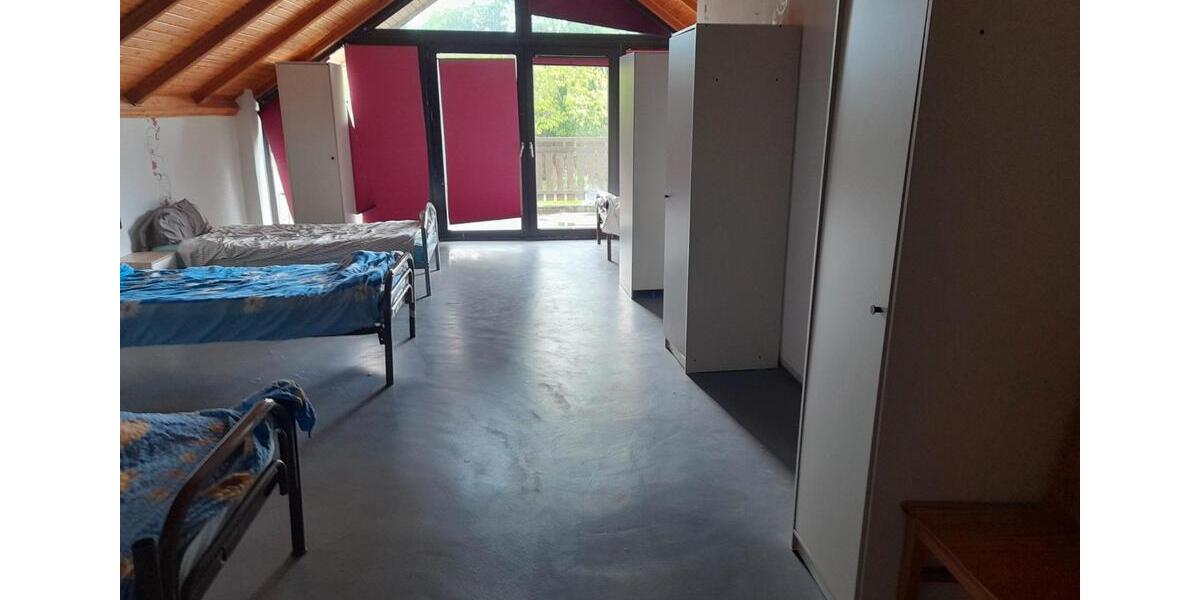 Etagenwohnung Papenburg - 6 Zimmer, 180 m&sup2;, 950&euro; | Angebot:26406040