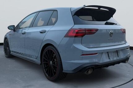 VW Golf 99.000 km 27.499 &euro; Renchen 77871