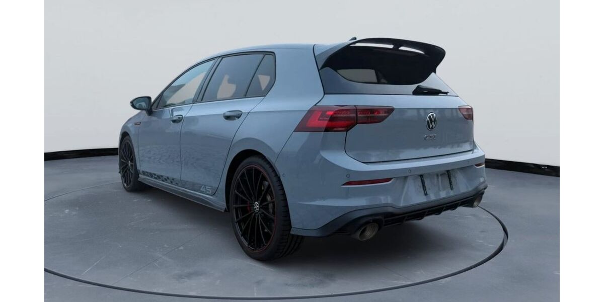 VW Golf 99.000 km 27.499 &euro; Renchen 77871