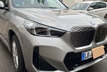 BMW iX1