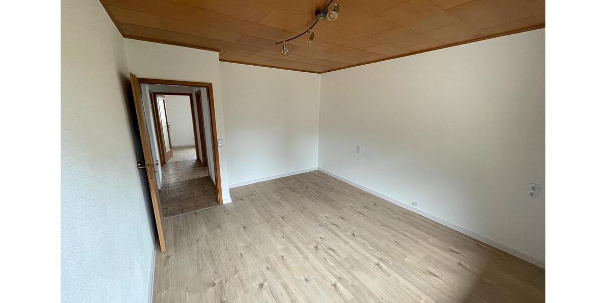 Mehrfamilienhaus, Wohnhaus Ebenweiler - 6.5 Zimmer, 157 m&sup2;, 1.960&euro; | Angebot:26125622